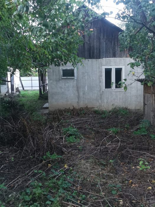 Casă cu Teren  Humulesti- Preț Negociabil!