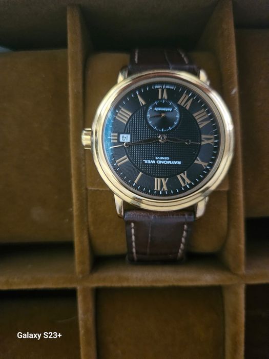 Продам  Часы Raymond Weil 2238-PC5-00209