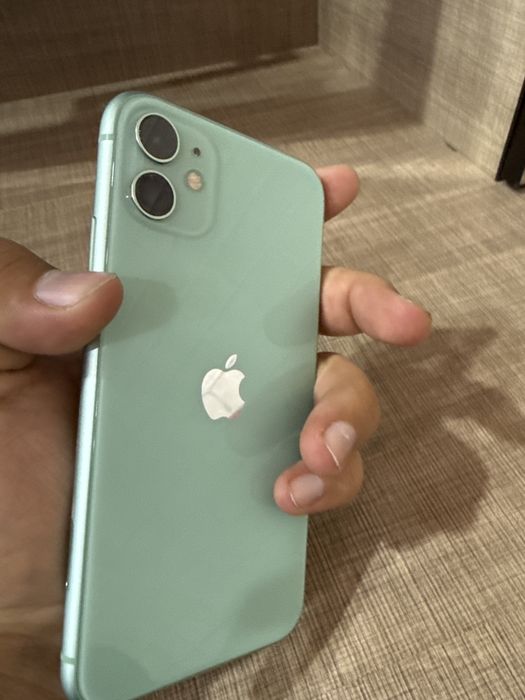 Iphone 11 leaf green