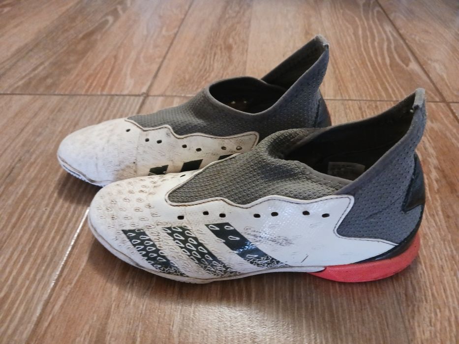 Ghete fotbal copii Adidas