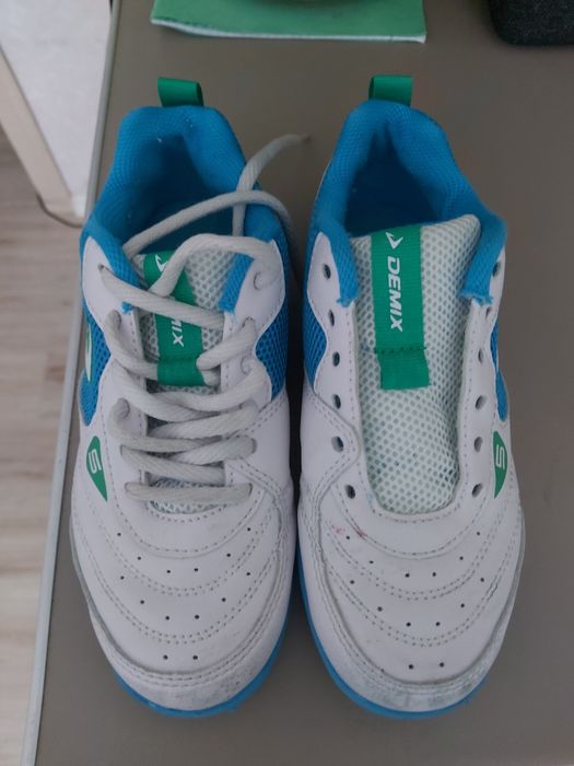 Кроссовки для футбола