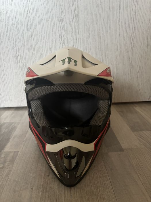 Кросова каска за мотор Monster чисто нова!S/M