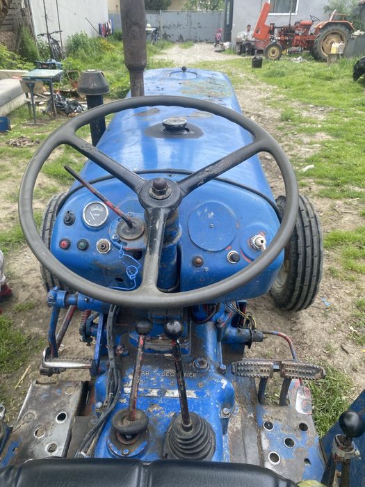 Vand Tractor David Brown de 55 de cai perfect fuctional
