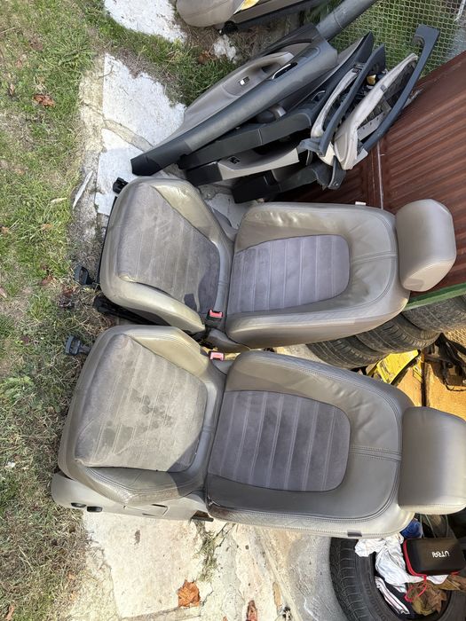 Салон с кори кожа с алкантара бежова Passat B6 седан