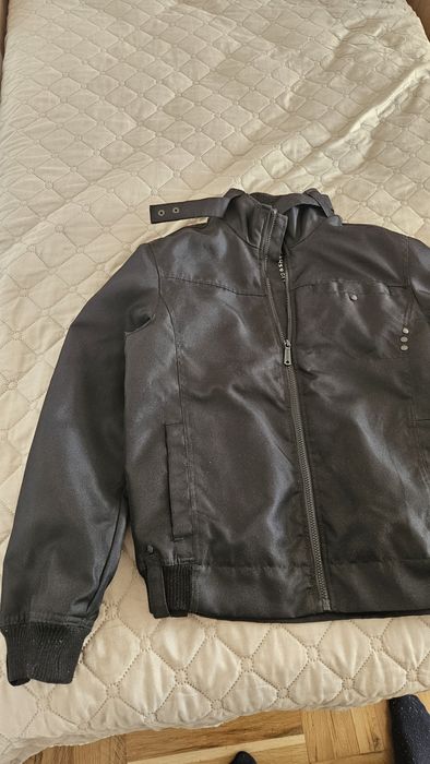 Мъжко преходно яке