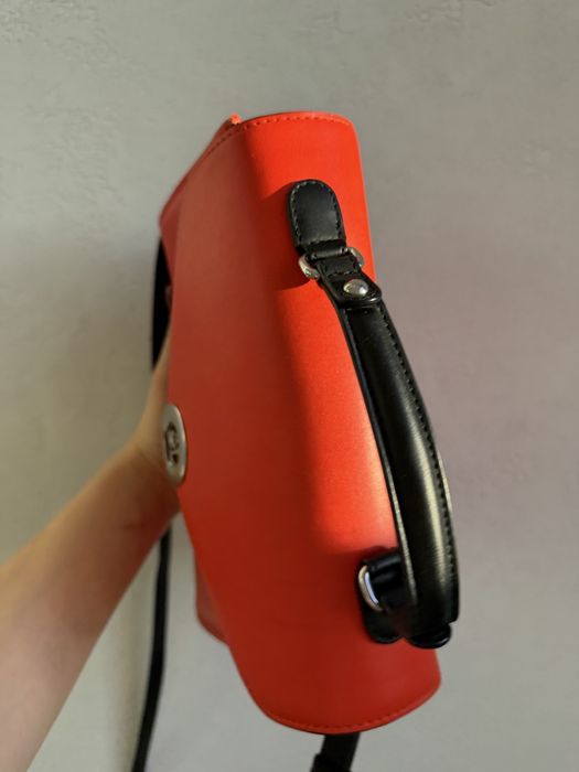 Сумка Armani Jeans на ремешке через плечо