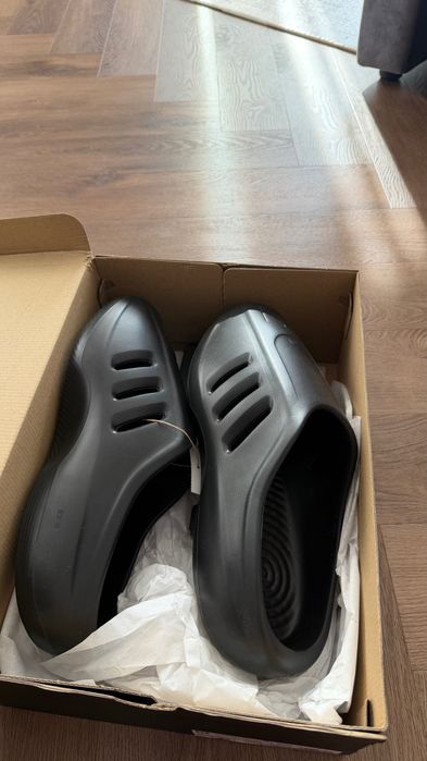 Adidas Adifom infinity mules 13US