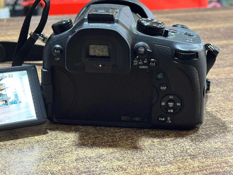 Фотоапарат Panasonic Lumix DMC-FZ1000