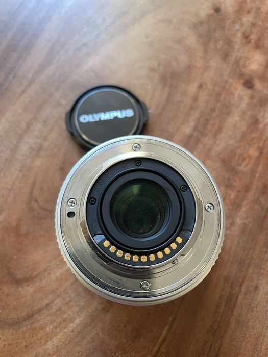Olympus M.Zuiko Digital ED 14-42mm f/3.5-5.6 Micro Four Thirds