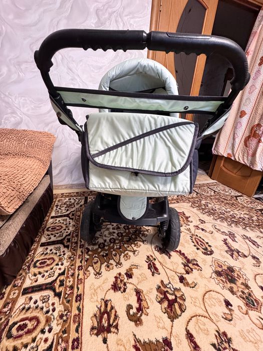 Продам детскую коляску