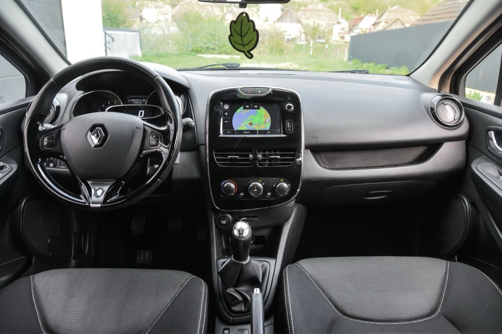 Renault clio 1.5 dci diesel 2013 manual