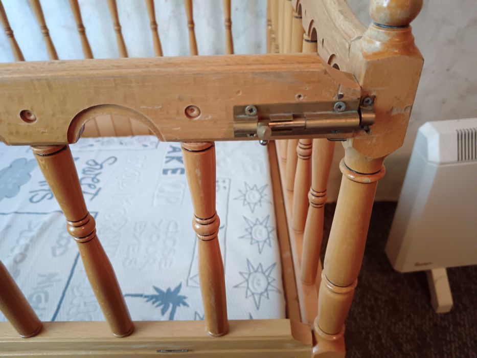 Детско легло 100% дърво с матрак Дормео