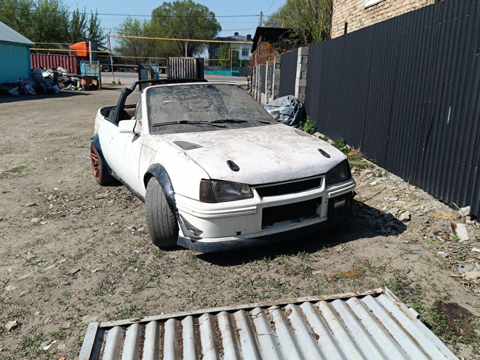 Опель Кадет Е кабриолет