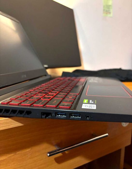 Vând laptop gaming Acer Acer Nitro 5 AN515-55