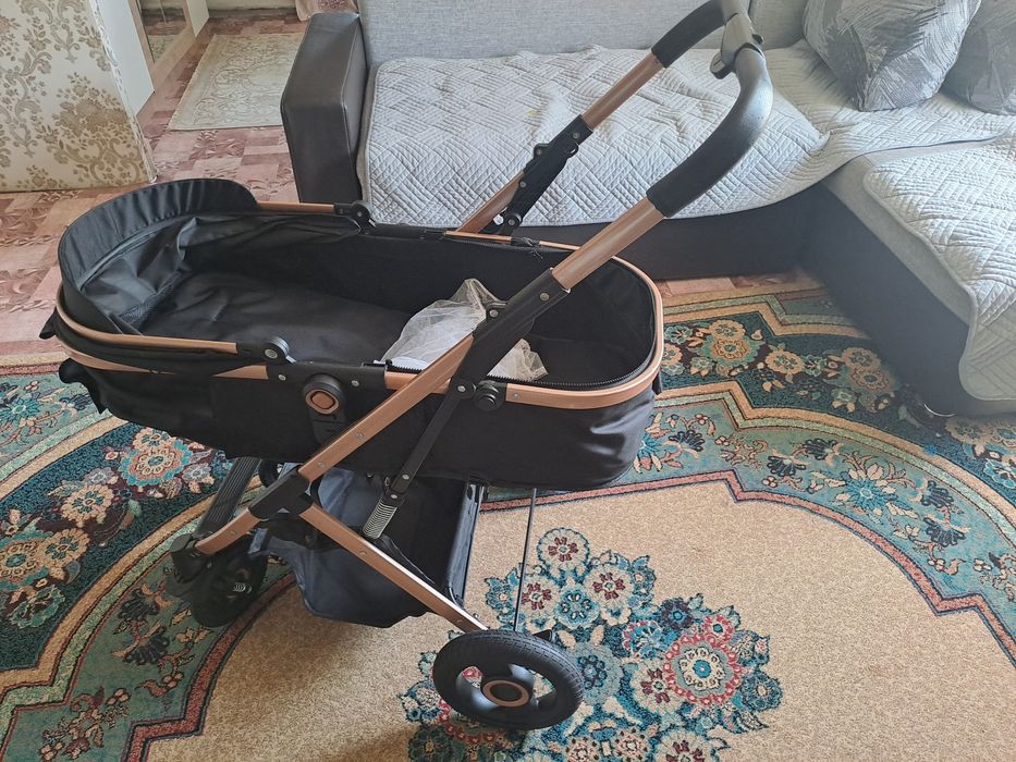 Продам детскую коляску