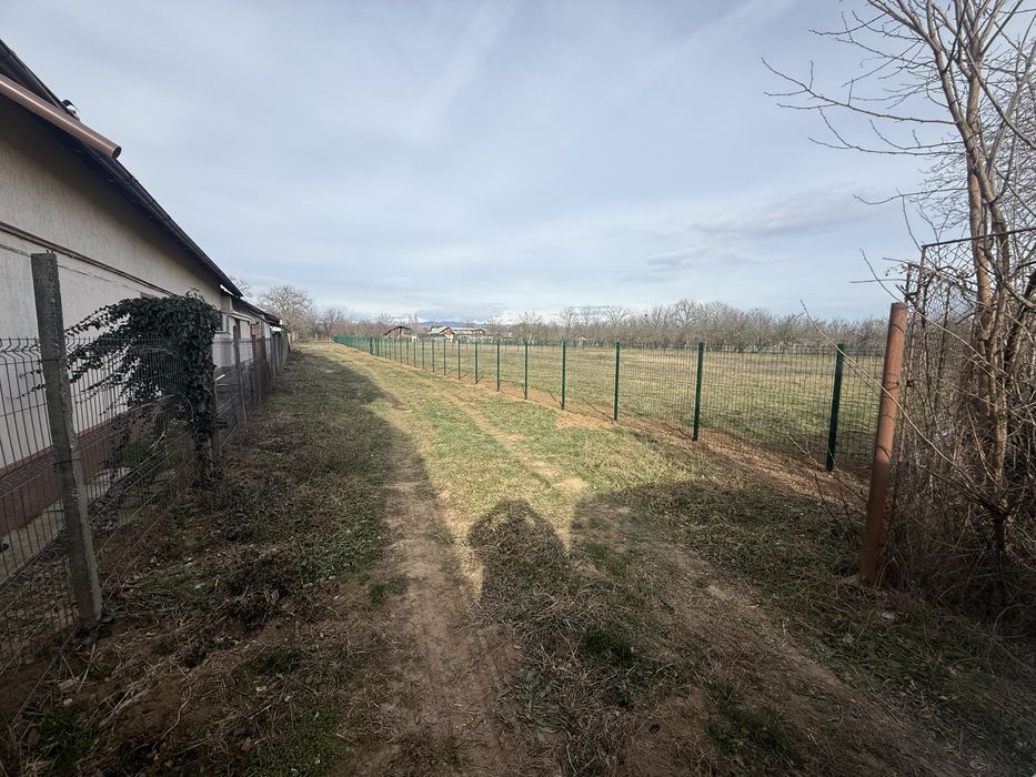 Teren intravilan Baicoi (Tufeni)