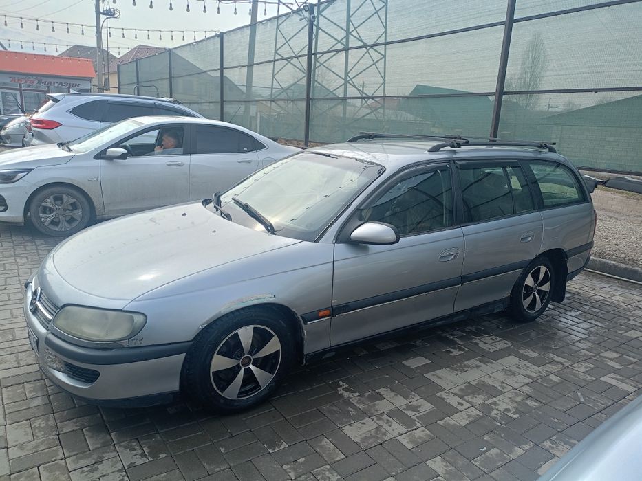 Продам Опель Омега универсал автомат