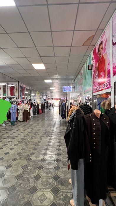 Продаётся бутик на рынке «Айна»