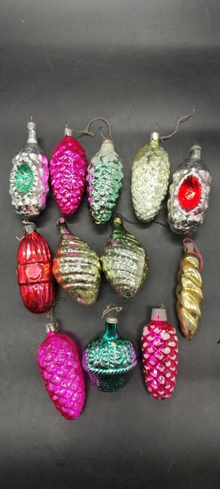 Ёлочные стеклянные игрушки