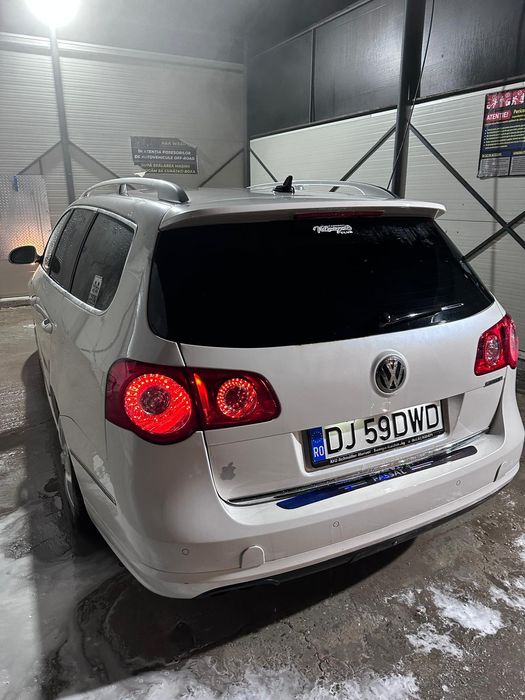 Volkswagen Passat B6 R-Line 4Motion – 2.0 TDI 140 CP – Manuală – 2010