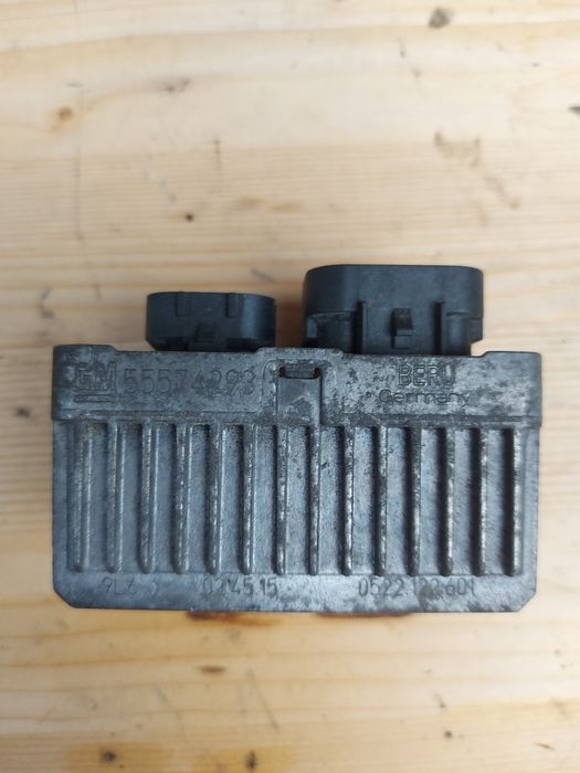 Реле подгревни свещи Опел Астра , Корса , Инсигния / Opel Astra J ,