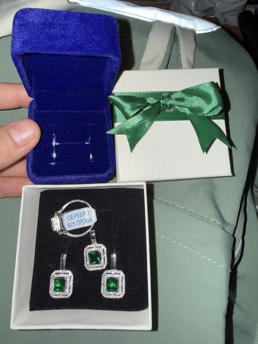 Продам наборы из серебра