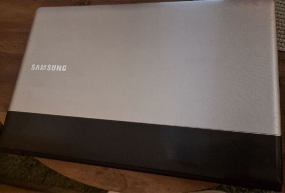 Laptop Samsung 300 E 15,6 inch