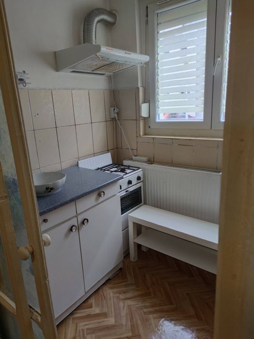 Închiriez garsonieră 200 euro