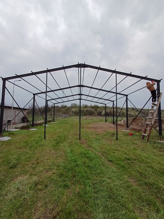 Vând structura metalică 9x15x4