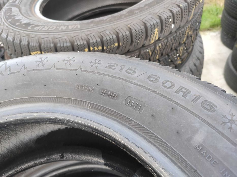 4бр Зимни гуми 215 60 16 - Dunlop