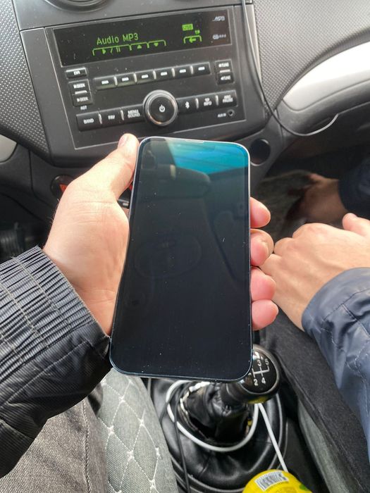 Iphone 13  сатылады