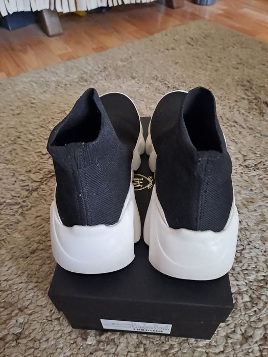 Ghete Zara din textil model Balenciaga