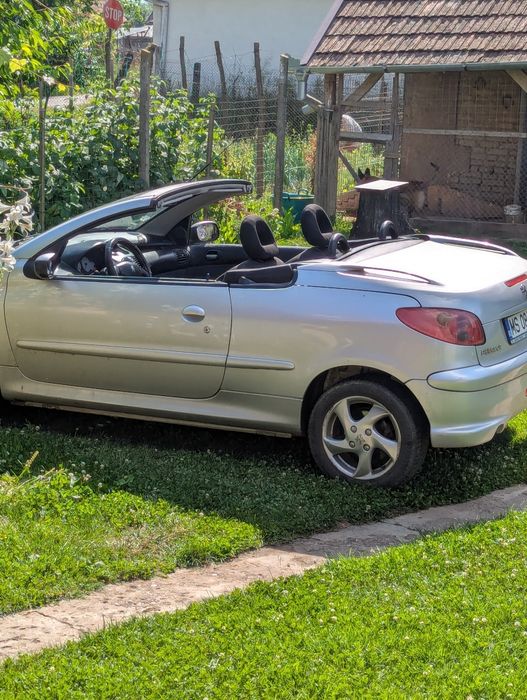Vând Peugeot 206cc
