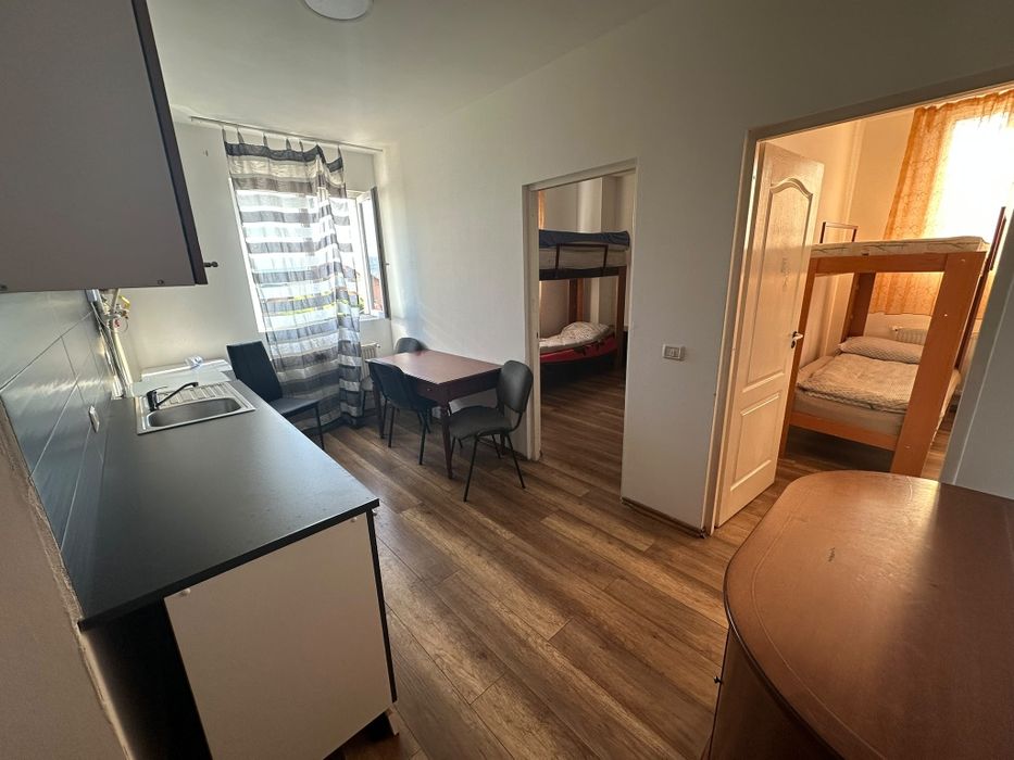 Inchiriez apartament !