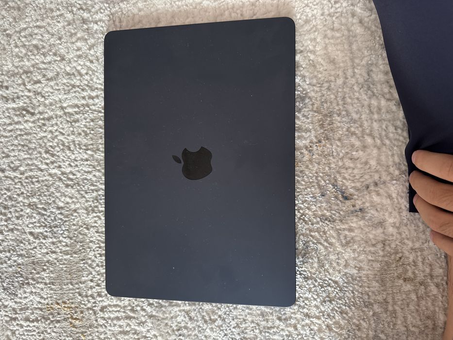 macbook air m2 16/256