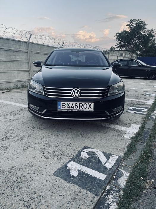 VOLKSWAGEN Passat