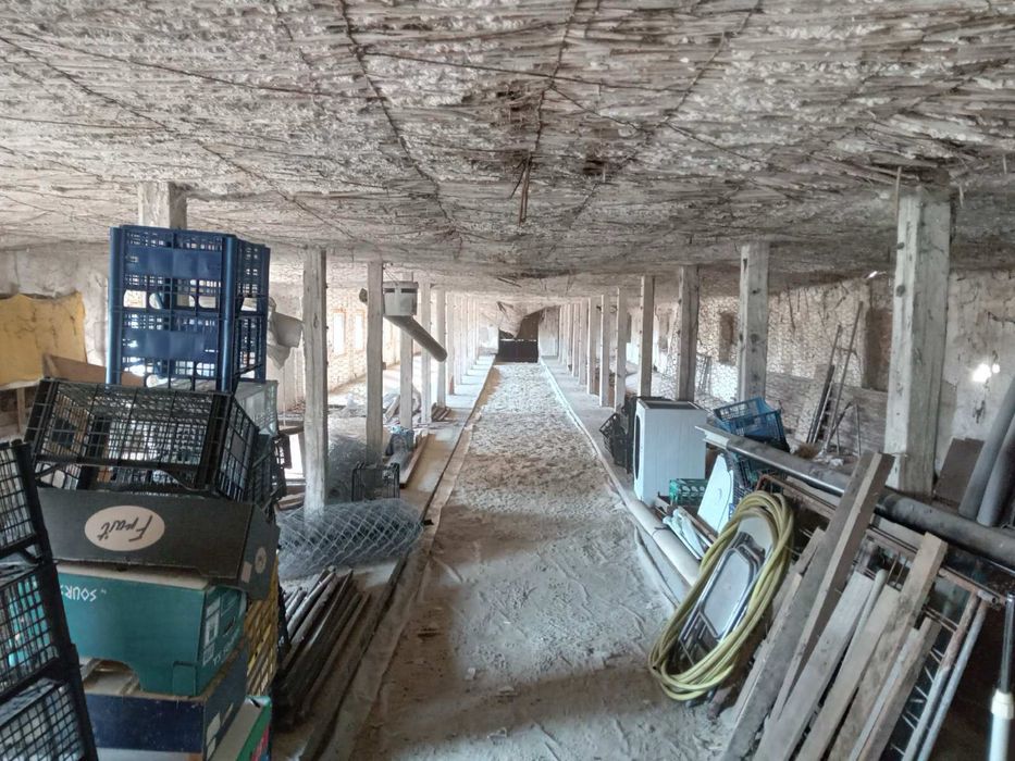 Продава се Промишлена сграда в Пазарджик, Център - 4534 кв.м за 30 €/кв.м - Снимка #3