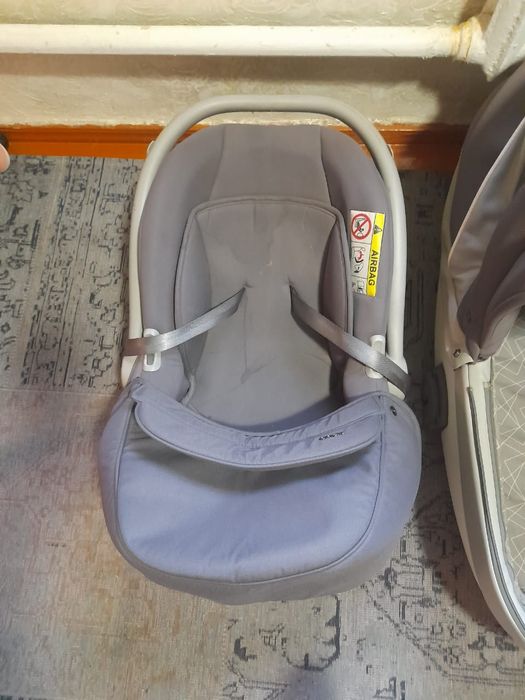 Продам коляску anex 3 в 1