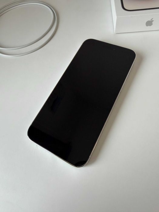 Продавам iPhone 14 Pro Max - white