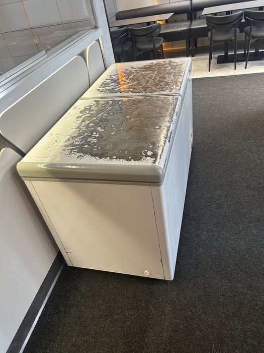 Продам морозильник