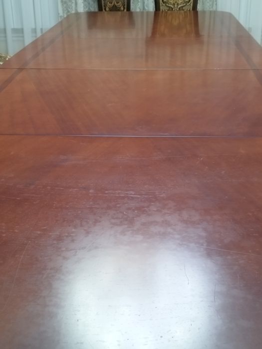 Стол 5 метр, можно на 3 метра