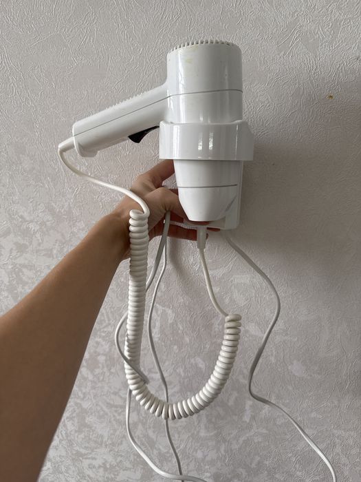 Фен на стену для хостела есть 2 шт