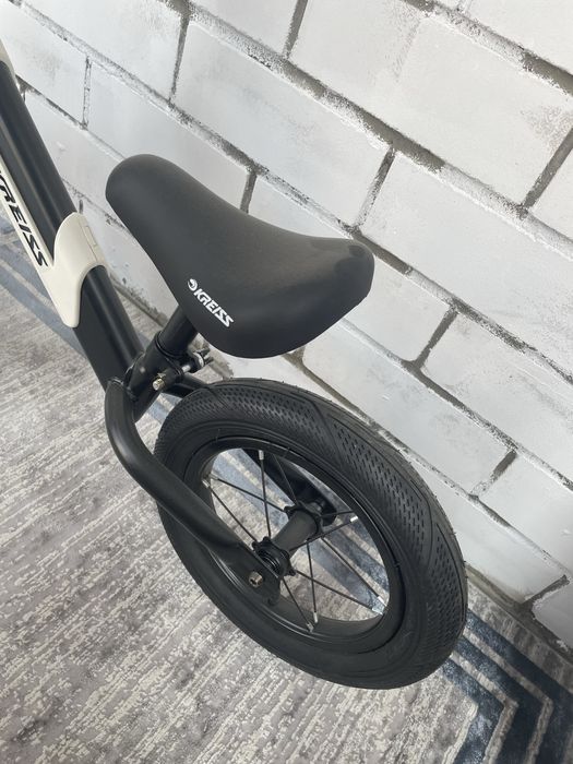 Продам Детский беговел