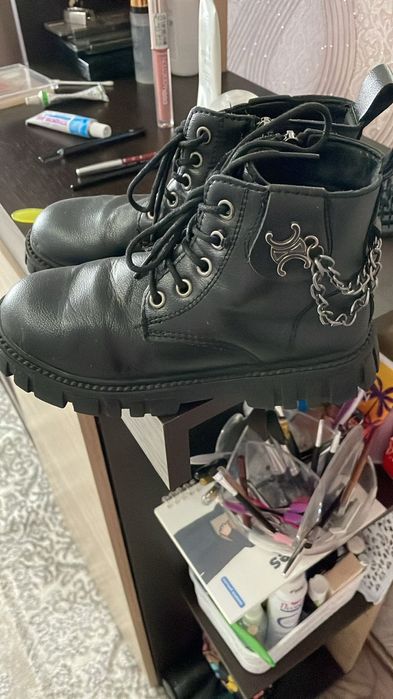 Ботинки осенние 33 размер