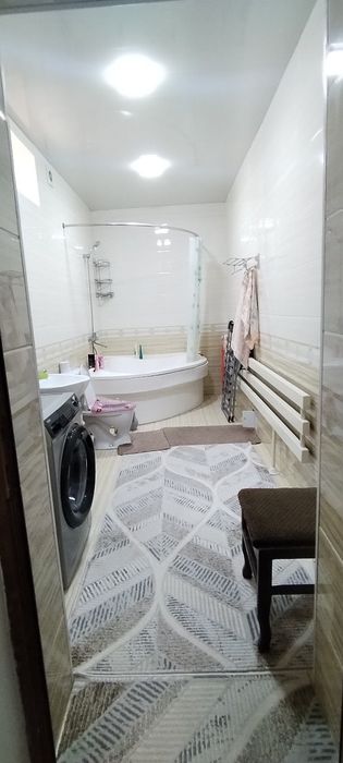 Қаланың орайынан 6 ханалы 6 сотых жер жай сатылады