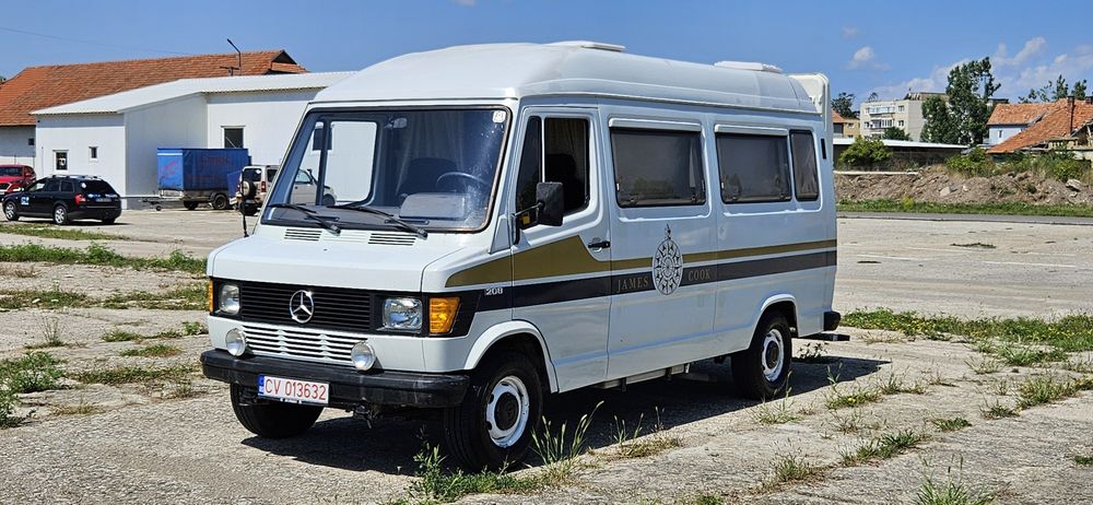 Mercedes Benz T1 James Cook camper
