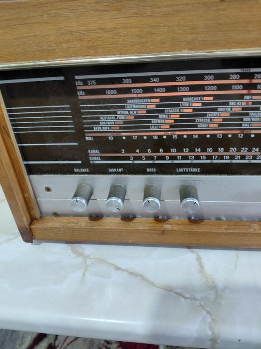 Radio cu lampi Senator stereo