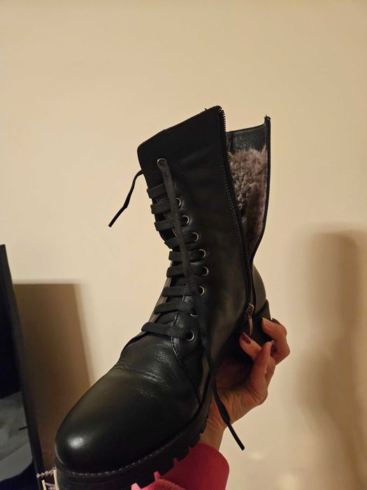 Зимни боти с хастар