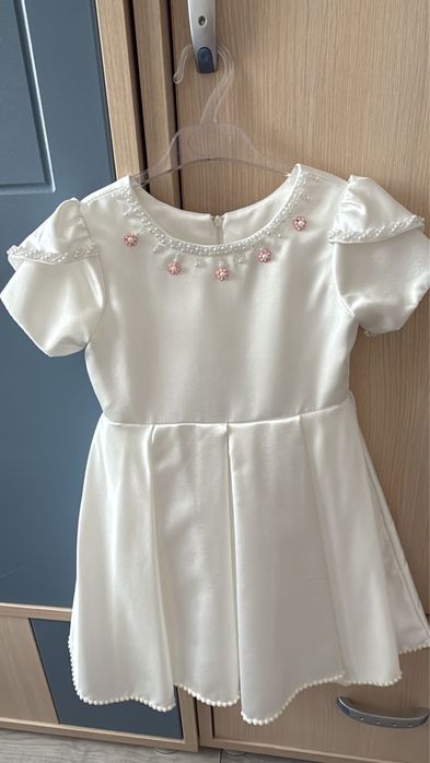 Платье вместе с тюбетейкой