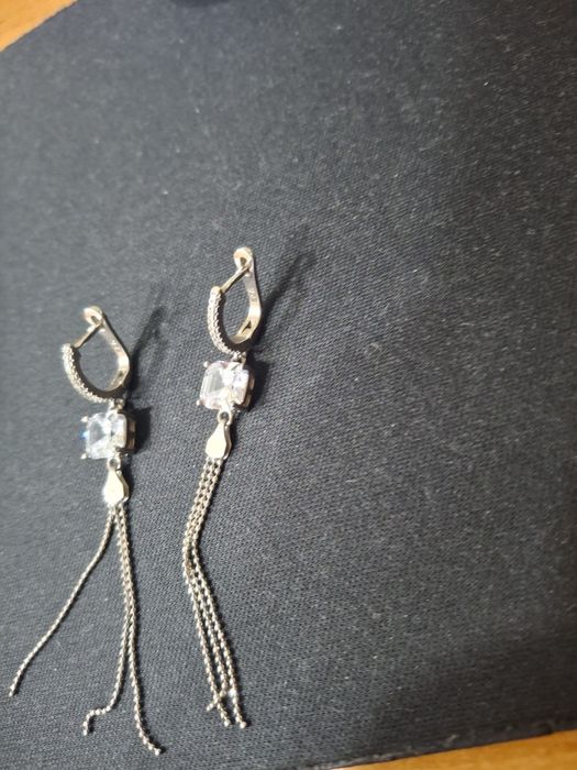 Продаю серебряные серёжки.